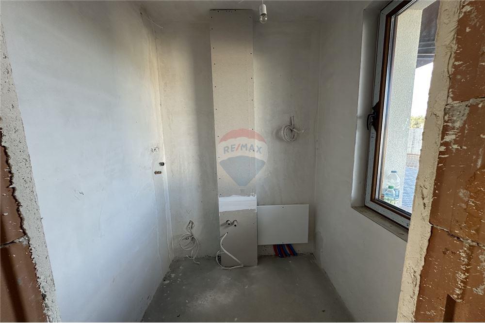 Градска къща - За продажба - гр. София, Област София град, България - 76 - 360241007-88