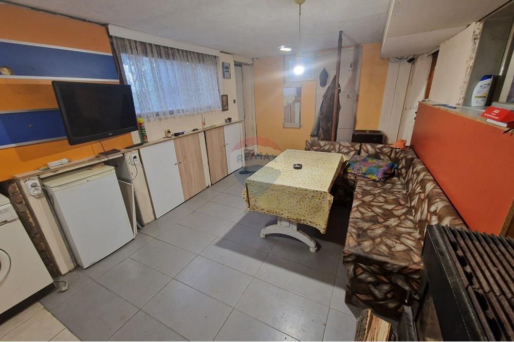 Villa - For Sale - гр. Русе, Област Русе, Болгария - 20251009_175223.jpg - 360451038-10