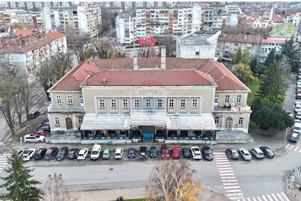 Офис сграда - Под наем - гр. Русе, Област Русе, България - dji_fly_20251204_153738_0747_1765885337283_photo.JPEG - 360451033-113