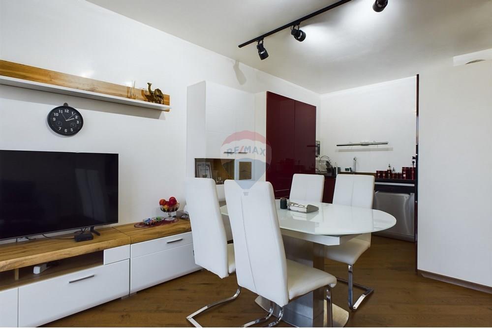 Апартамент - За продажба - гр. Варна, Област Варна, България - CAM02315G0-PR0031-STILL004.jpg - Всекидневна/Трапезария - 360531003-34