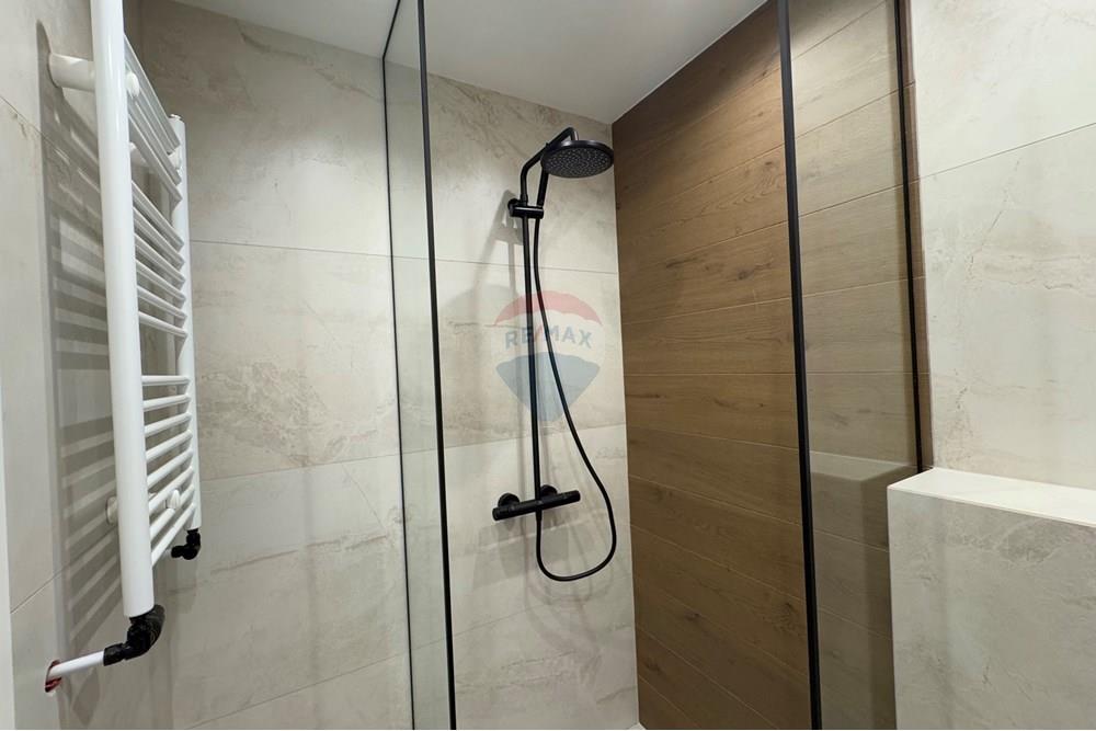 Апартамент - Под наем - гр. София, Област София град, България - баня 2.jpg - 360241021-99