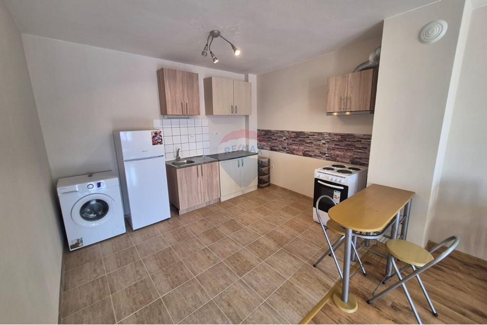 Апартамент - Под наем - гр. Варна, Област Варна, България - Изображение от WhatsApp на 2025-10-28 в 12.30.21_f698b93b.jpg - Кухня - 360511013-84