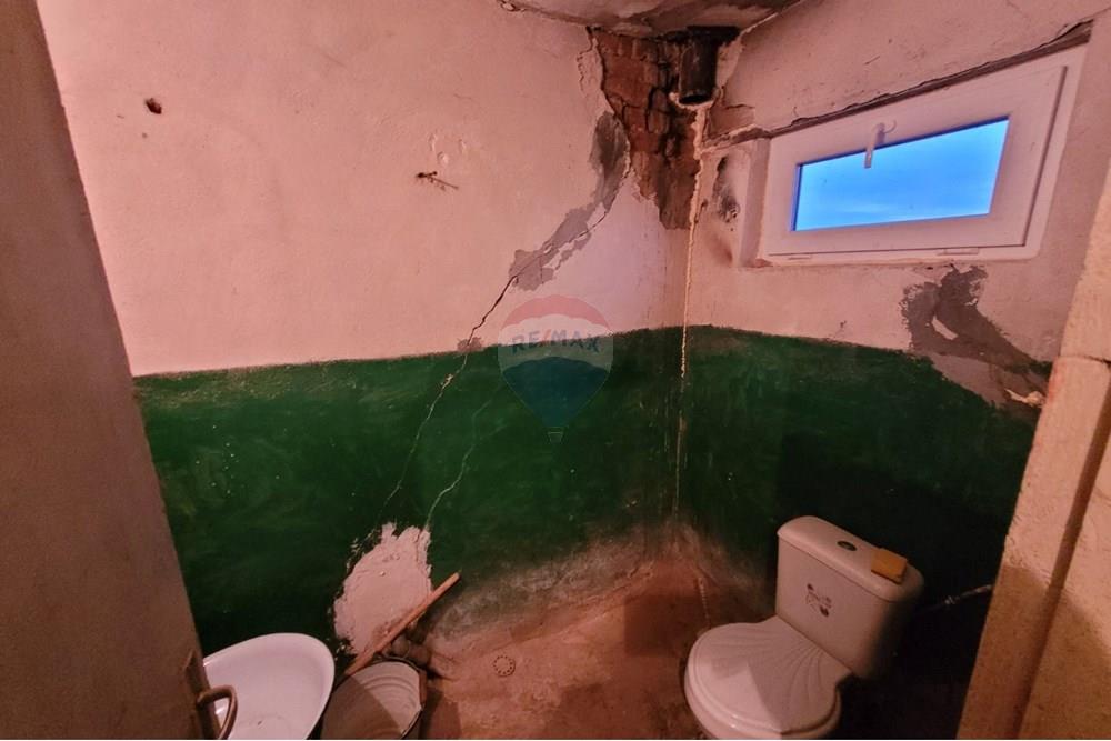 Селска къща - За продажба - с. Страхилово, Област Велико Търново, България - viber_изображение_2025-12-12_13-52-08-035.jpg - Баня - 360431001-655