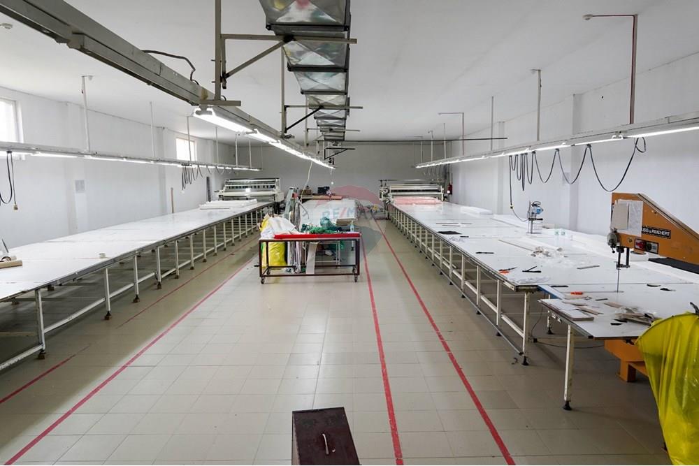 Индустриална сграда - За продажба - с. Ново Кономлади, Област Благоевград, България - 3245881C-7C67-4E84-8FE1-1483621E1A0F.jpg - 360561012-188