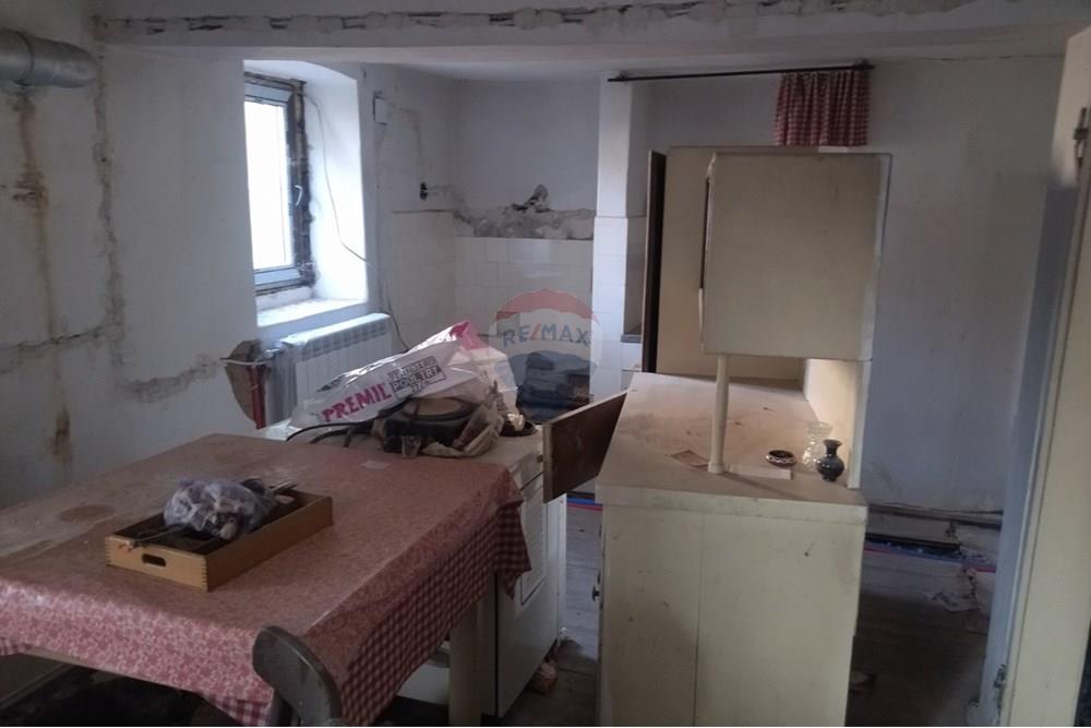 ਟਾਉਨ ਹਾਉਸ - ਵਿਕਰੀ ਲਈ - гр. Павликени, Област Велико Търново, България - viber_изображение_2025-09-28_07-59-06-311.jpg - ਲਿਵਿੰਗ ਰੂਮ ਕਿਚਨ - 360431027-5