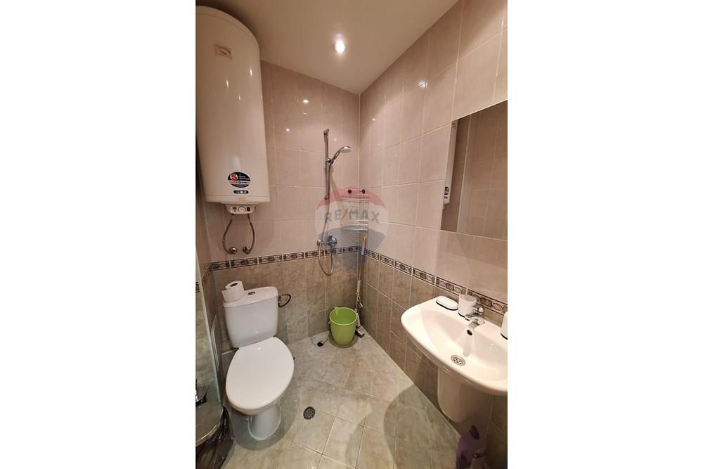 Апартамент - Под наем - гр. Варна, Област Варна, България - 20251208_134350.jpg - Баня - 360321033-166