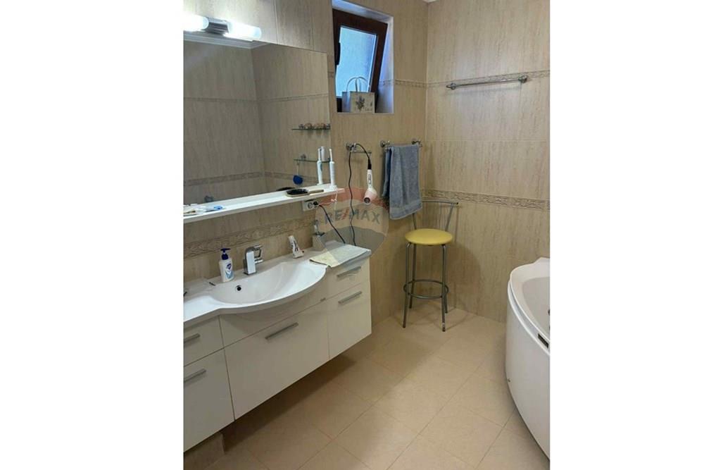 Вила - За продажба - к.к. Албена, Област Добрич, България - 194945a2-9ec2-4f33-8644-b56df71dfc8f.jpg - 360531007-15