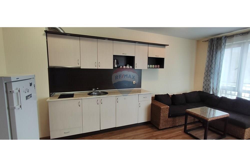 Апартамент - За продажба - к.к. Златни пясъци, Област Варна, България - дневна 2.jpg - Всекидневна/Трапезария - 360321028-141