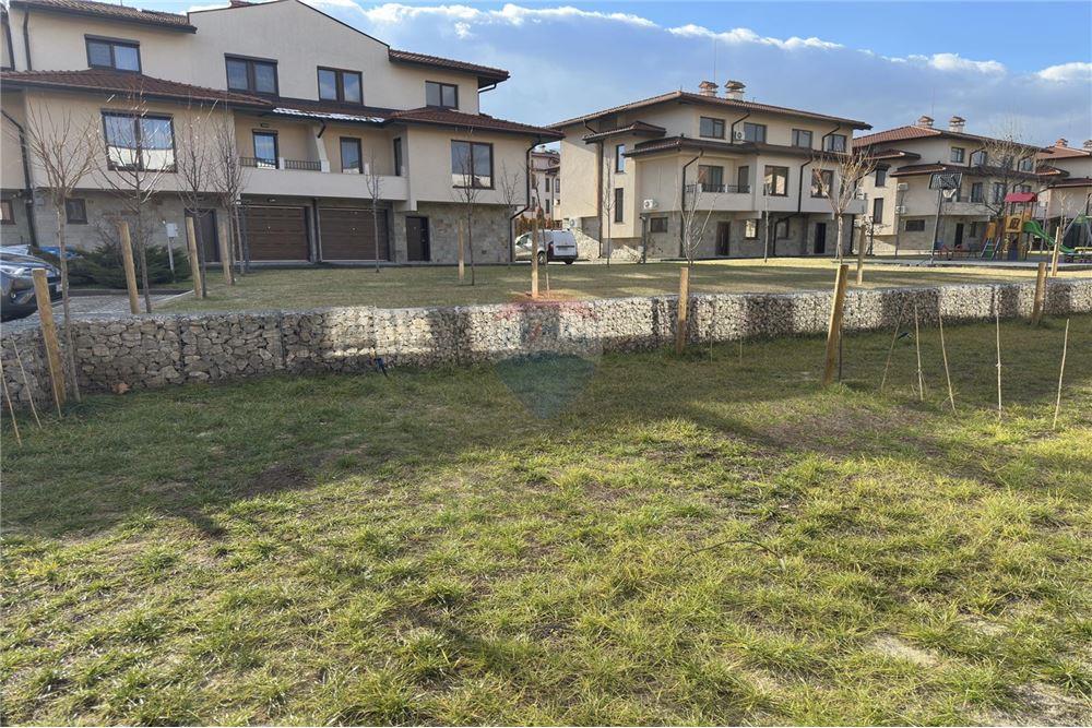 Градска къща - За продажба - гр. София, Област София град, България - 47 - 360241007-88