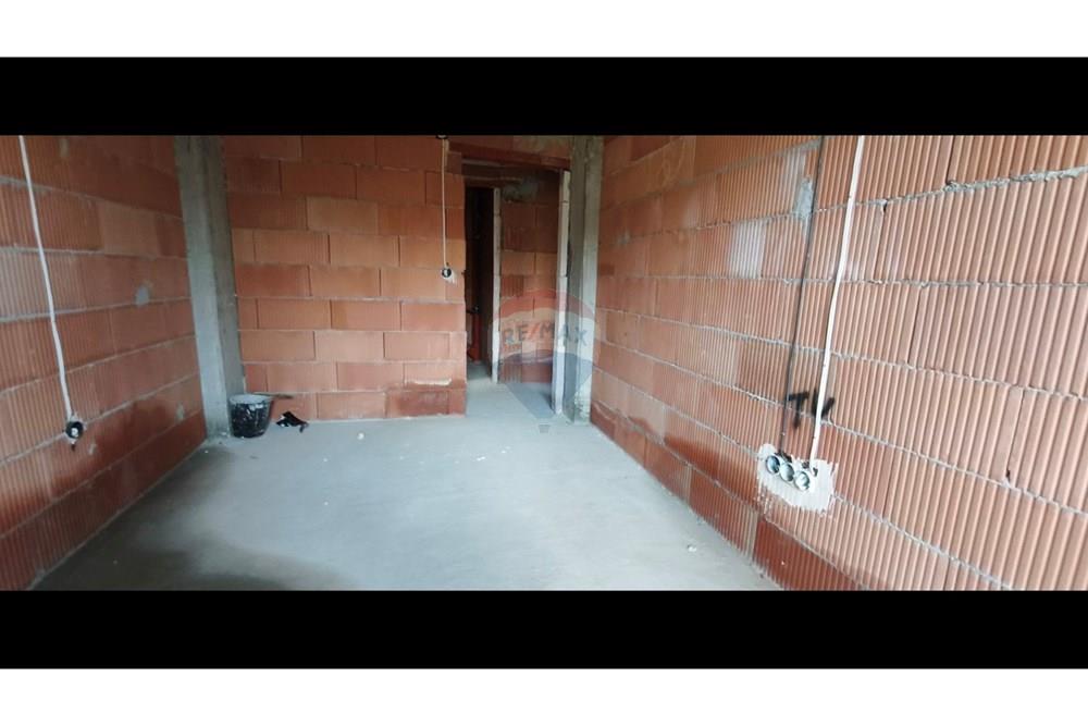 Апартамент - За продажба - гр. Варна, Област Варна, България - viber_изображение_2025-11-24_09-48-22-402.jpg - Всекидневна/Трапезария - 360321001-523