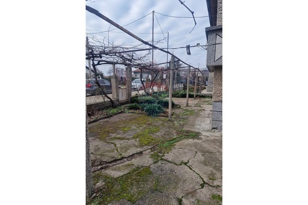 Селска къща - За продажба - гр. Садово, Област Пловдив, България - 20251221_110323.jpg - 360261012-132