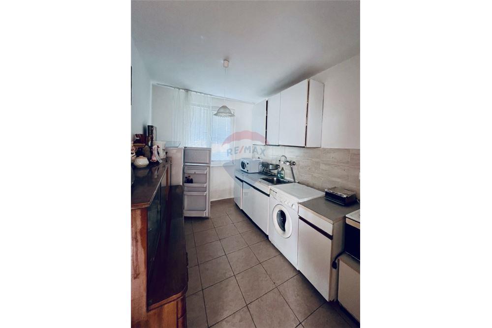 Вила - За продажба - гр. Варна, Област Варна, България - Обособена кухня към всекидневната/ етаж 1 - Кухня - 360321025-286