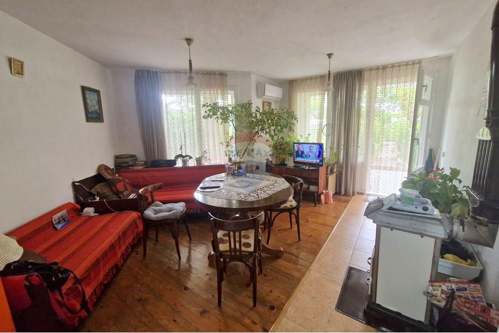 Градска къща - За продажба - гр. Варна, Област Варна, България - viber_image_2025-06-10_13-08-56-747.jpg - 360531003-45