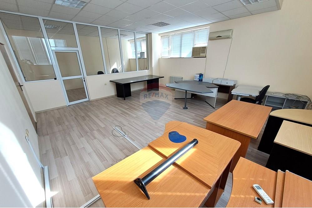 Индустриална сграда - Под наем - гр. Русе, Област Русе, България - 20251021_141255.JPG - 360451036-38