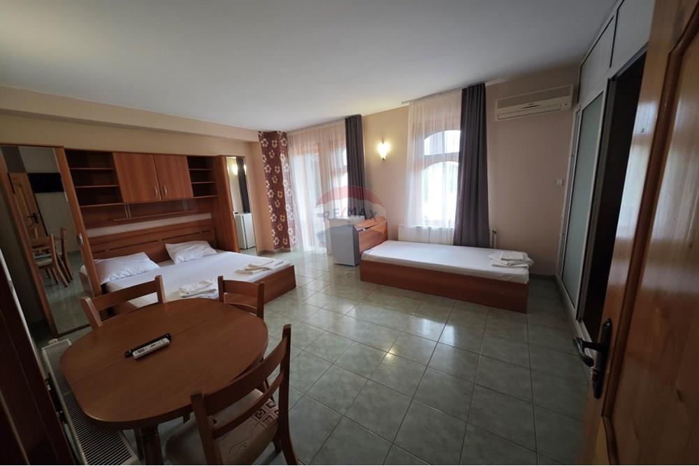 Хотел - За продажба - гр. Каварна, Област Добрич, България - viber_изображение_2025-06-07_13-54-01-599.jpg - 360391052-15