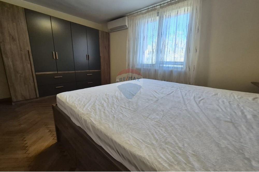 Апартамент - Под наем - гр. Варна, Област Варна, България - Изображение от WhatsApp на 2025-10-26 в 21.28.41_42acb9ba.jpg - Спалня - 360511013-82