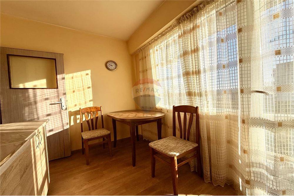 Апартамент - За продажба - гр. Варна, Област Варна, България - Слънчева кухня с изход към открита тераса с частична панорамна гледка - Кухня - 360321025-285