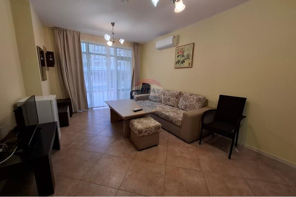 Апартамент - Под наем - к.к. Св. Св. Константин и Елена, Област Варна, България - 11.jpg - 360391035-50