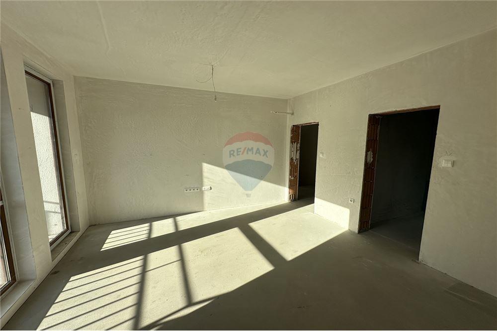 Градска къща - За продажба - гр. София, Област София град, България - 49 - 360241007-88