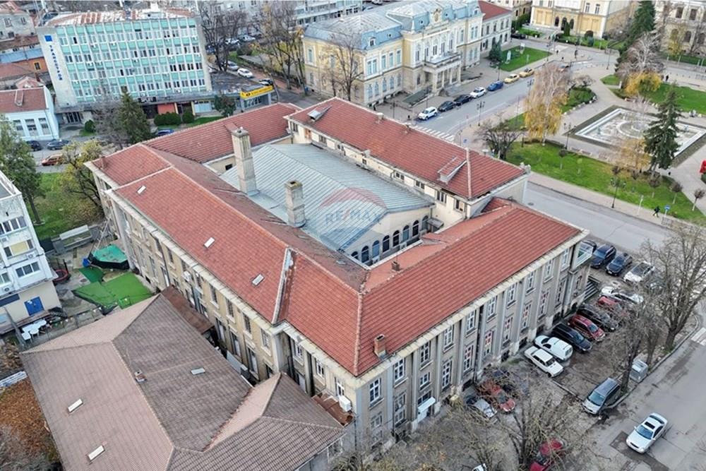 Офис сграда - Под наем - гр. Русе, Област Русе, България - dji_fly_20251204_153322_0743_1765885383972_photo.JPEG - 360451033-113