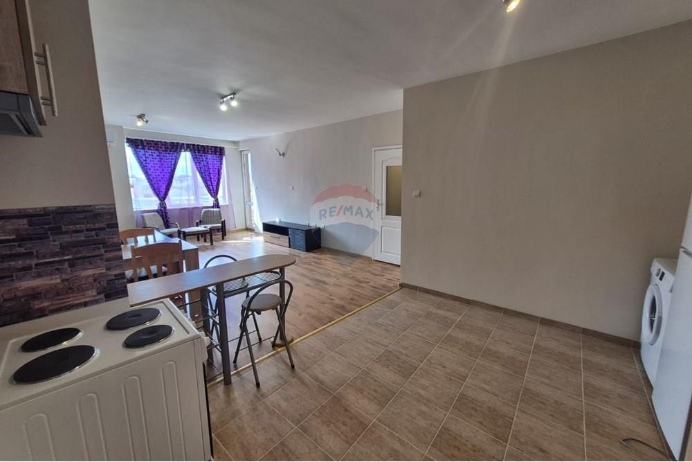 Апартамент - Под наем - гр. Варна, Област Варна, България - Изображение от WhatsApp на 2025-10-28 в 12.30.29_cde27e10.jpg - Кухня - 360511013-84