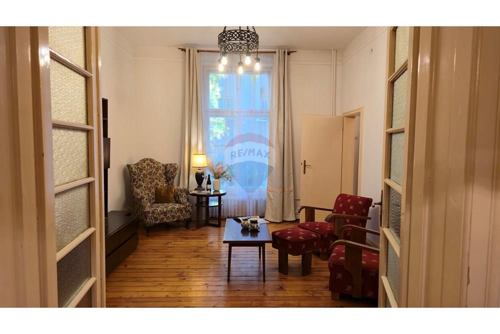 Апартамент - Под наем - гр. София, Област София град, България - 20251029_145636.jpg - Всекидневна - 360501004-116