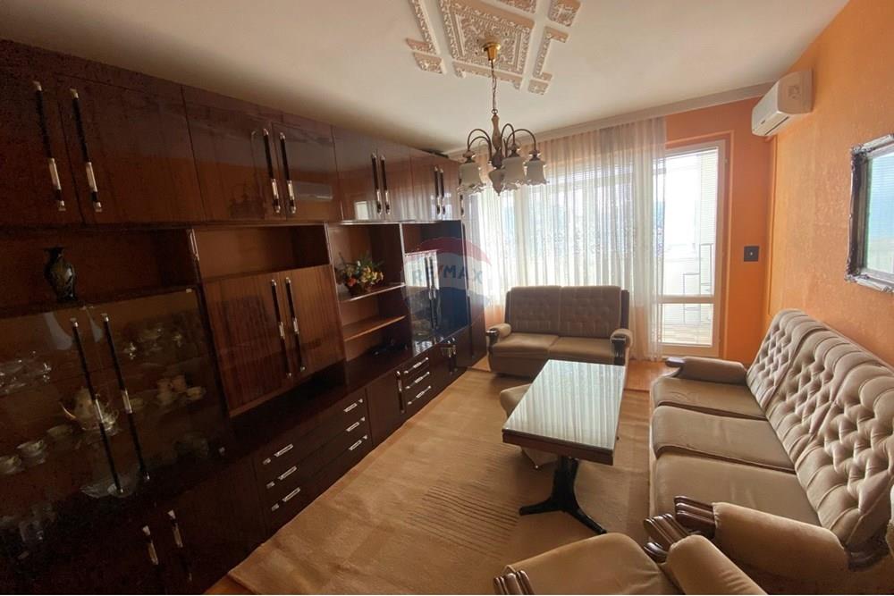 Апартамент - Под наем - гр. Варна, Област Варна, България - viber_image_2025-11-24_13-40-09-509.jpg - Всекидневна - 360511011-11