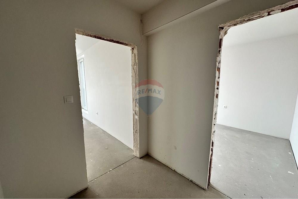 Апартамент - За продажба - гр. София, Област София град, България - 0-02-05-2df55a50e77eeca33c4dec1d78eb6cc55386d1985534885f348d8f226b40d8c7_5f21242e83dc5b11.jpg - 360411012-16