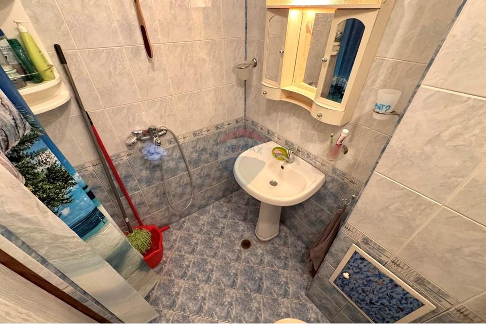 Korter - Müüa - гр. Русе, Област Русе, България - IMG_1787.JPEG - Vannituba - 360451033-84