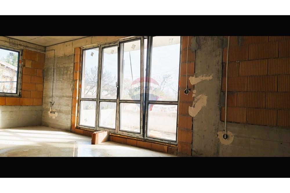 Апартамент - За продажба - гр. Варна, Област Варна, България - viber_изображение_2025-11-24_09-48-23-557.jpg - Всекидневна/Трапезария - 360321001-523