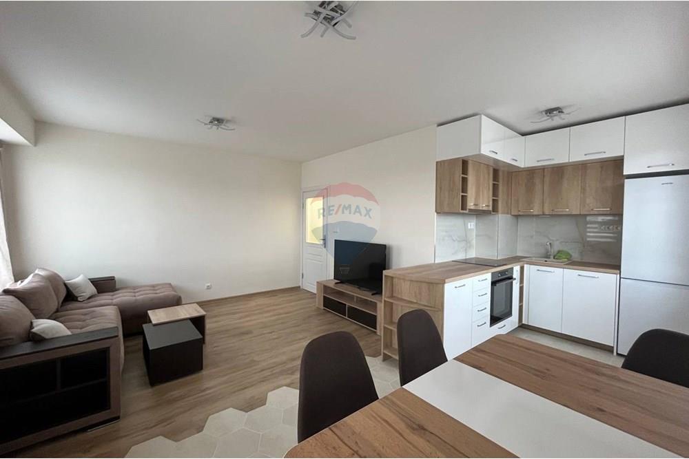 Апартамент - Под наем - гр. Бургас, Област Бургас, България - photo_2025-11-10_13-39-30.jpg - 360291024-92