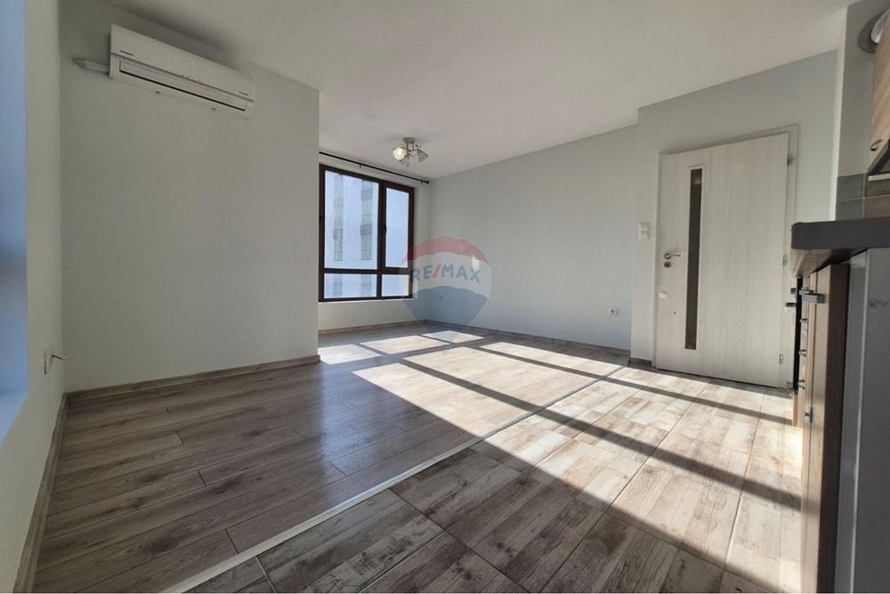 Апартамент - Под наем - гр. Варна, Област Варна, България - viber_изображение_2026-01-15_07-52-09-603.jpg - Всекидневна - 360511002-1029