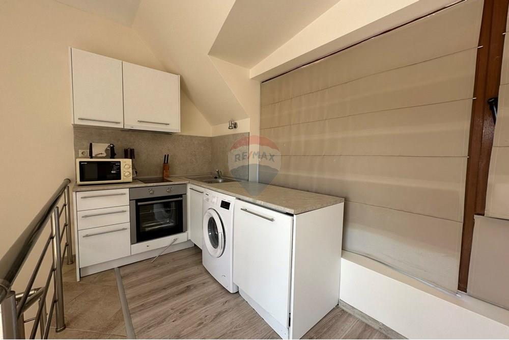 Апартамент - За продажба - гр. Варна, Област Варна, България - mezonet3.jpg - Всекидневна - 360391003-72