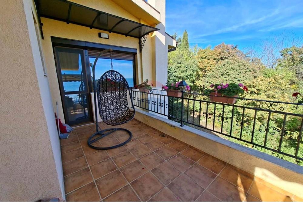 Хотел - За продажба - к.к. Чайка, Област Варна, България - 00.jpg - Тераса - 360321001-516