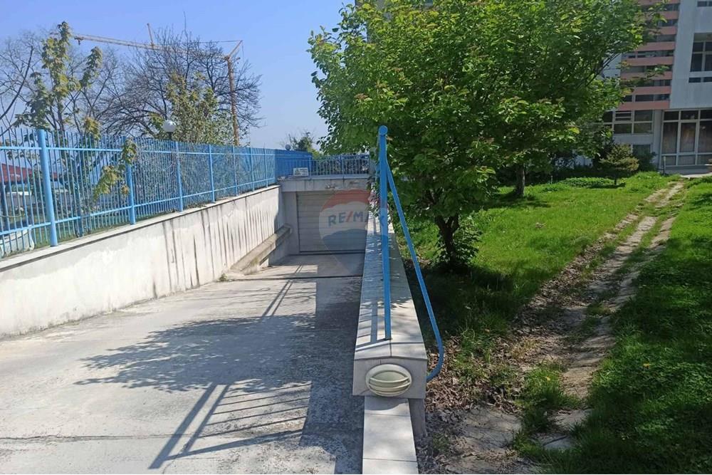 Гараж - За продажба - гр. Бургас, Област Бургас, България - ПАРКОМЯСТО ПОД НАЕМ 7.jpg - 360291030-52