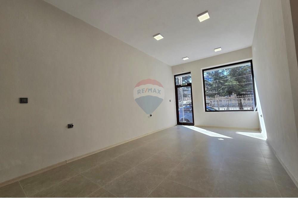 Търговски обект/Магазин - Под наем - гр. Варна, Област Варна, България - 20250225_114841.jpg - 360471023-58