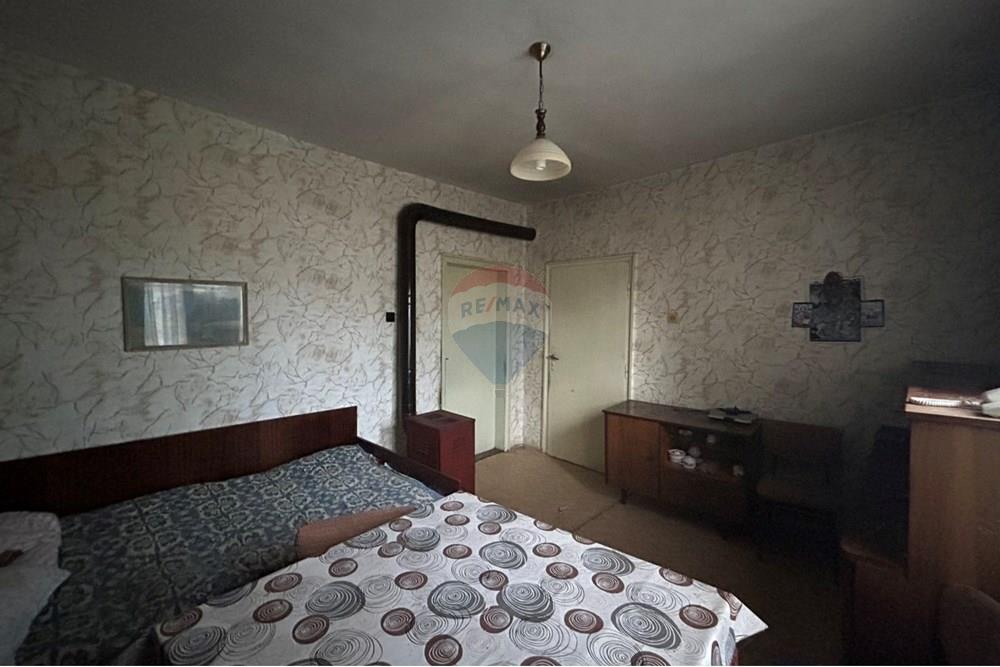 Градска къща - За продажба - гр. Каспичан, Област Шумен, България - viber_изображение_2025-11-10_16-41-38-378.jpg - 360441012-79