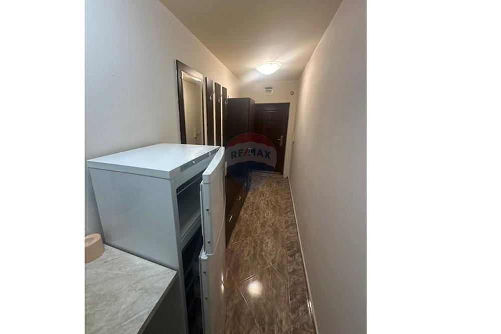 Апартамент - Под наем - гр. Варна, Област Варна, България - viber_изображение_2025-11-05_10-50-08-906.jpg - Коридор - 360511009-183