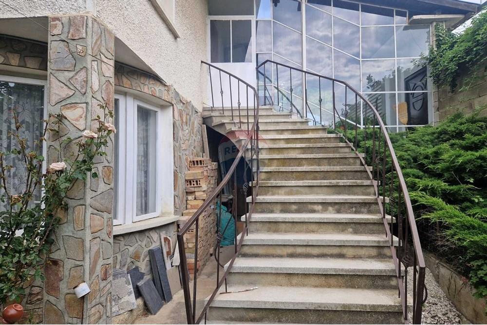 Градска къща - За продажба - гр. Варна, Област Варна, България - viber_image_2025-06-10_13-08-56-127.jpg - 360531003-45