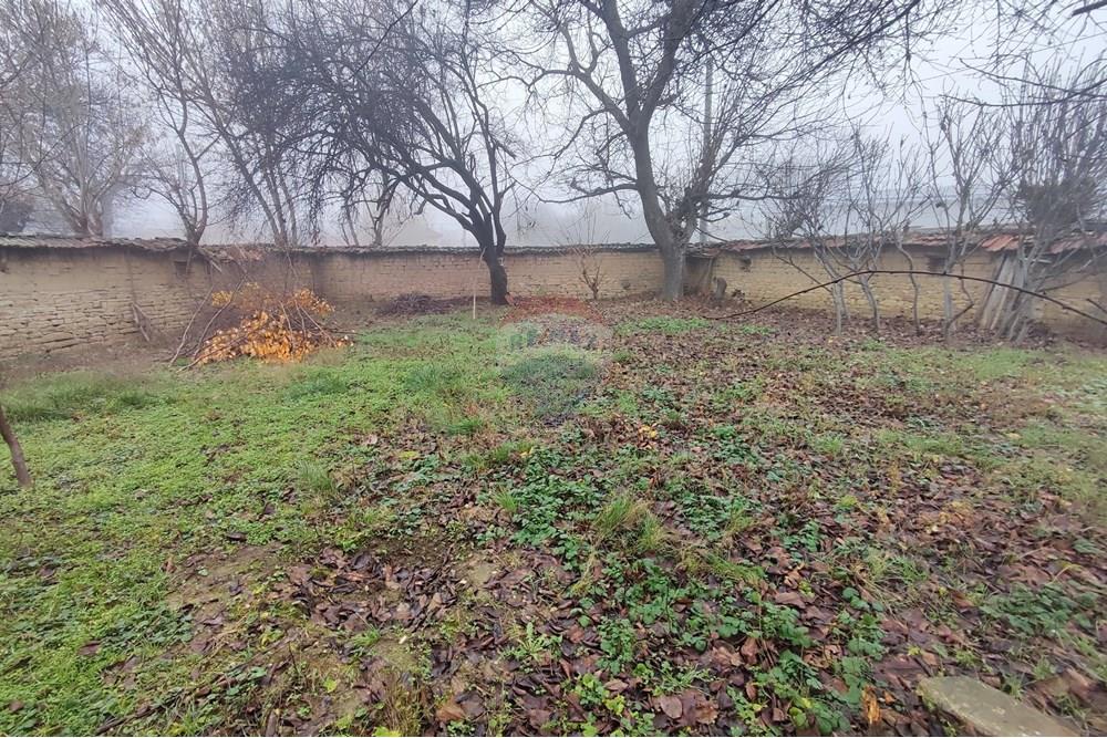 Селска къща - За продажба - с. Ресен, Област Велико Търново, България - IMG_20251216_103516.jpg - 360431003-150