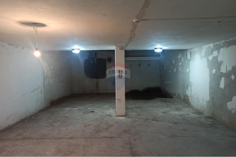 Гараж - За продажба - гр. Бургас, Област Бургас, България - ПАРКОМЯСТО ПОД НАЕМ 6.jpg - 360291030-52