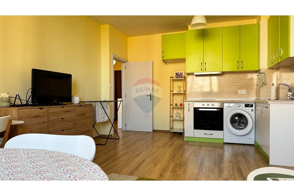 Апартамент - Под наем - гр. Пловдив, Област Пловдив, България - 5D9CF171-59A1-4297-8662-C37C0144AC18.jpg - 360561012-221