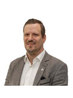 Anton Simolin - RE/MAX Ainoa