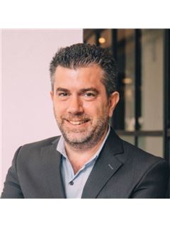 Mariano Gastón Carballo - RE/MAX Vincit