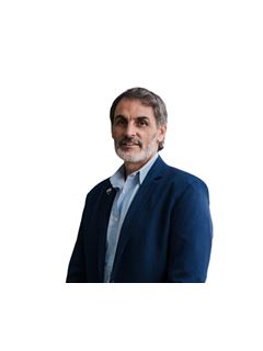 Eduardo Rubén López - RE/MAX Roble