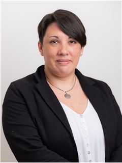 Diana Franco - RE/MAX Bosque
