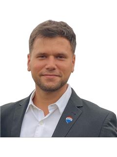 Sebastian Lopez Maccarini - RE/MAX Remeros