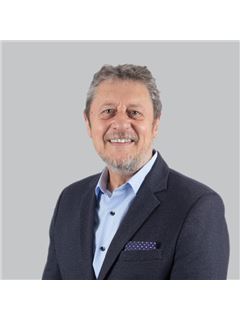Ronald Guillaumet - RE/MAX Titanium