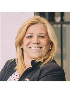 María Eugenia Dorto - RE/MAX Vincit