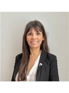 Miriam  Pallares - RE/MAX Advance